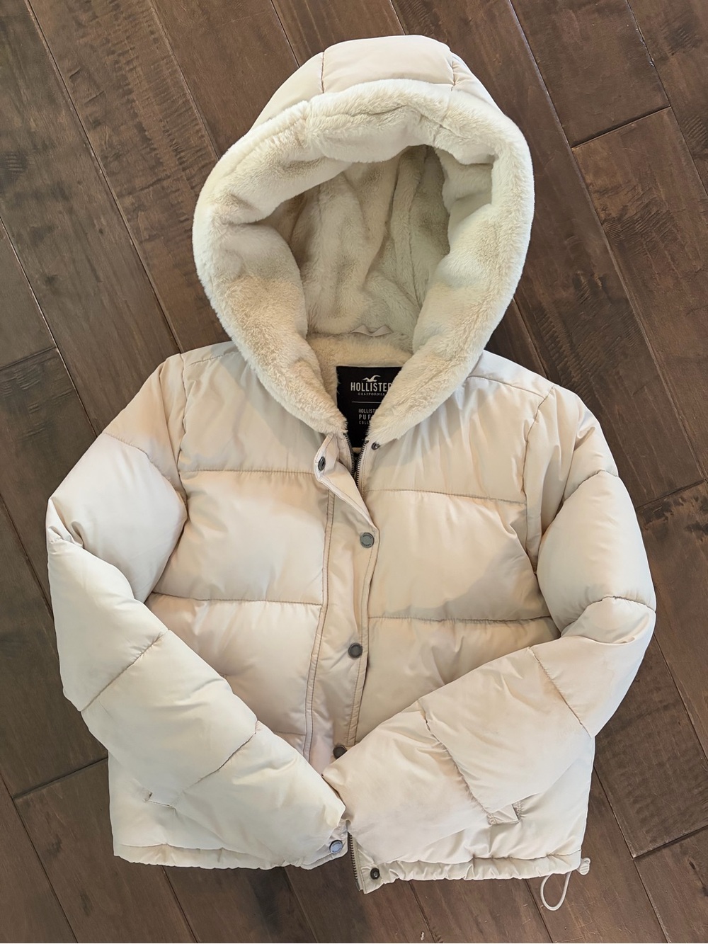 Hollister Women's Hooded Cream Puffer Jacket